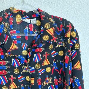 Ilyssa Maxx Vintage British Soldier Novelty Print Button Down Blouse Black Sz 16